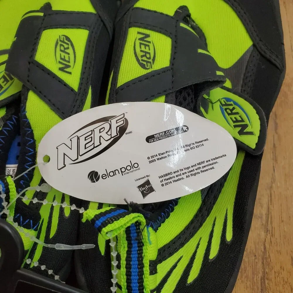 Nerf Youth Toed Water Aqua Shoes Size 13/1 Black Neon Green Swim Beach Kids New